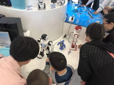 智能機器人、墨水屏教育筆記本…絲博會安康高科技產品吸引眼球 || 897搶鮮